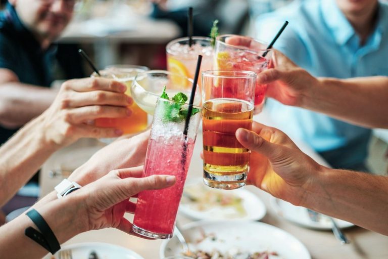 Por qué beber alcohol daña tu salud mental 8 Por qué beber alcohol daña tu salud mental