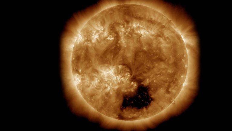 Un agujero solar de 30 veces el tamaño de la Tierra provocará tormentas geomagnéticas este fin de semana 3 Un agujero solar de 30 veces el tamaño de la Tierra provocará tormentas geomagnéticas este fin de semana
