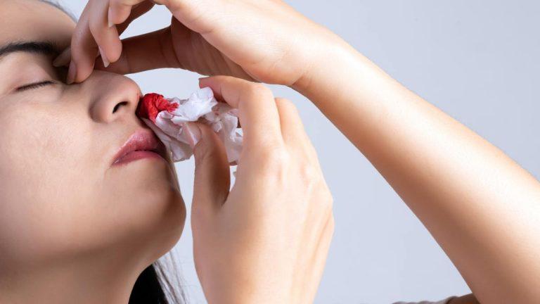 4 signos de deficiencia de vitamina K que la mayoría de las personas ignoran 8 4 signos de deficiencia de vitamina K que la mayoría de las personas ignoran