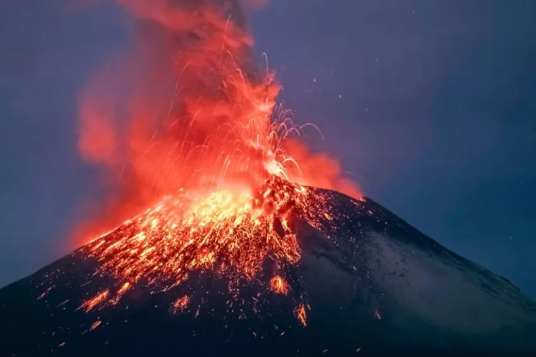 México en alerta por la erupción del volcán Popocatépetl 2 México en alerta por la erupción del volcán Popocatépetl