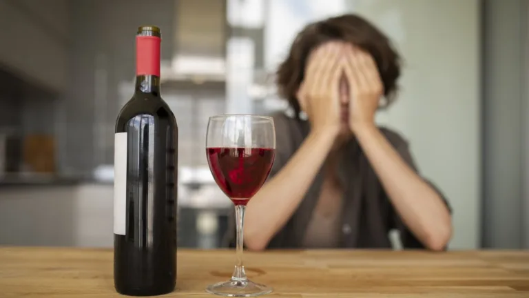 Por qué el vino tinto causa dolores de cabeza 2 Por qué el vino tinto causa dolores de cabeza