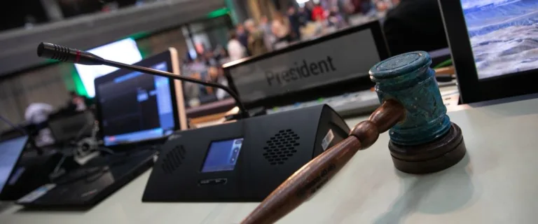 Al borde de una "policrisis". Lapidario informe de Naciones Unidas 1 Al borde de una «policrisis». Lapidario informe de Naciones Unidas