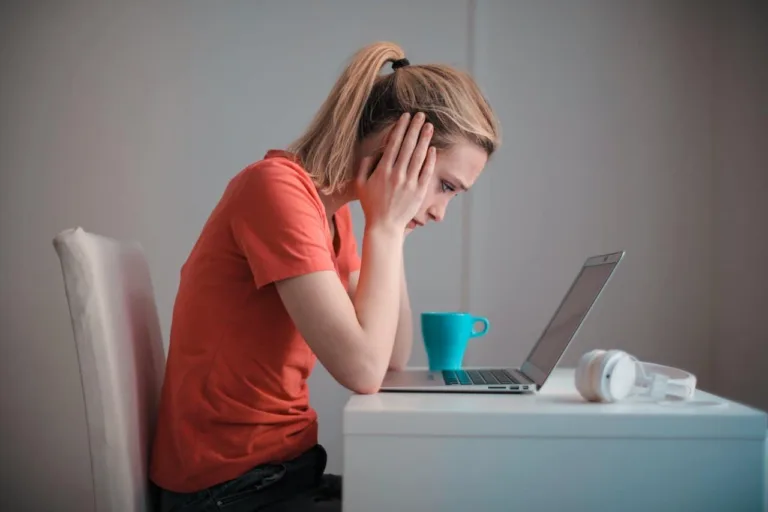 El impacto del insomnio en tu salud: descubre hábitos y remedios naturales 7 El impacto del insomnio en tu salud: descubre hábitos y remedios naturales