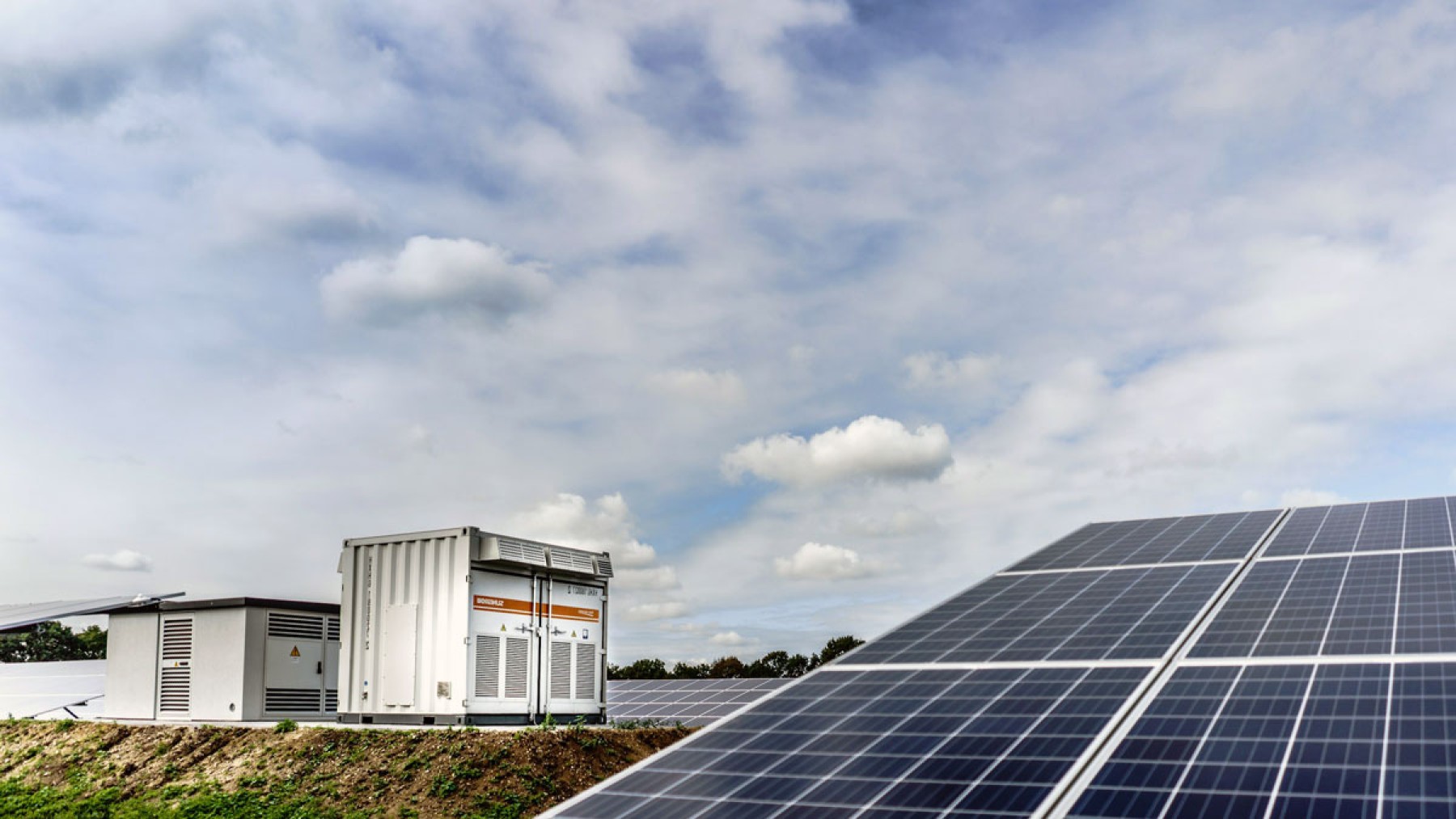 Baterías para paneles solares: Tipos, precios y beneficios para tu casa