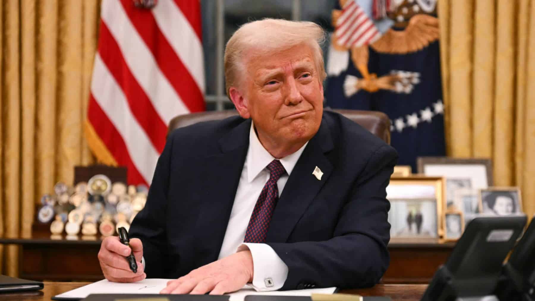 Trump reconoce posibles represalias de la UE ante su política arancelaria