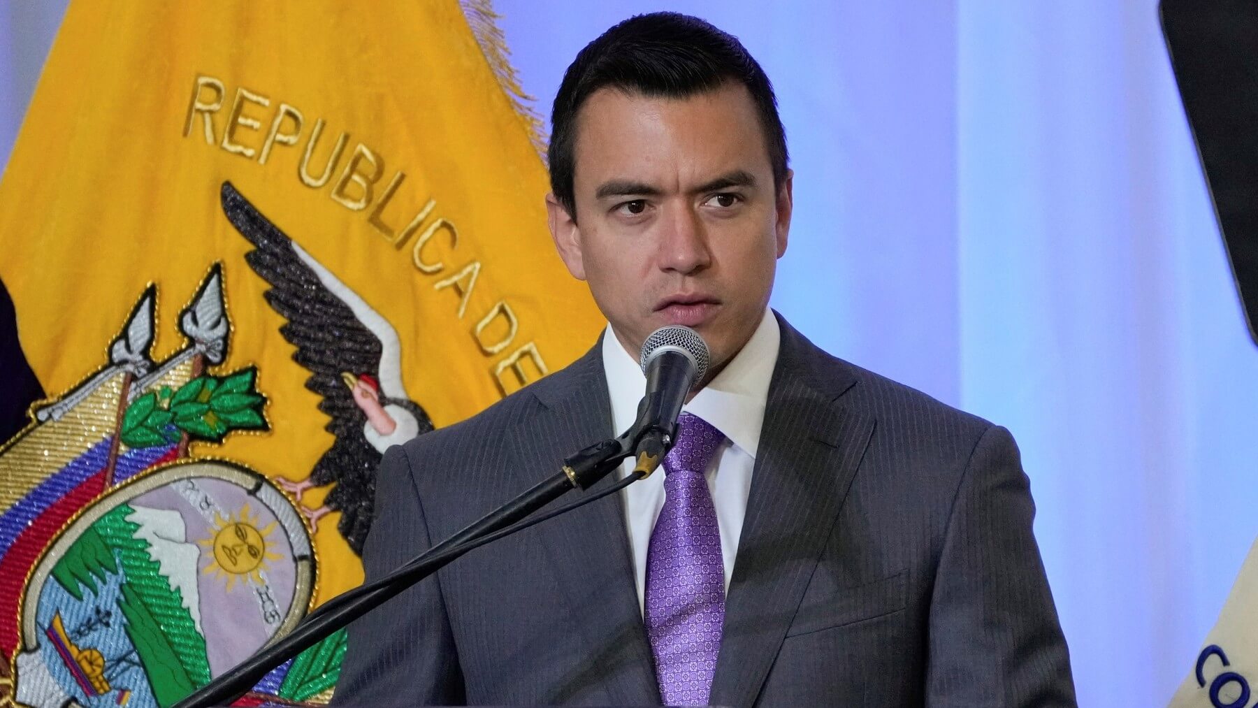Ecuador se prepara para elegir nuevo presidente rodeado de inseguridad y falta de servicios