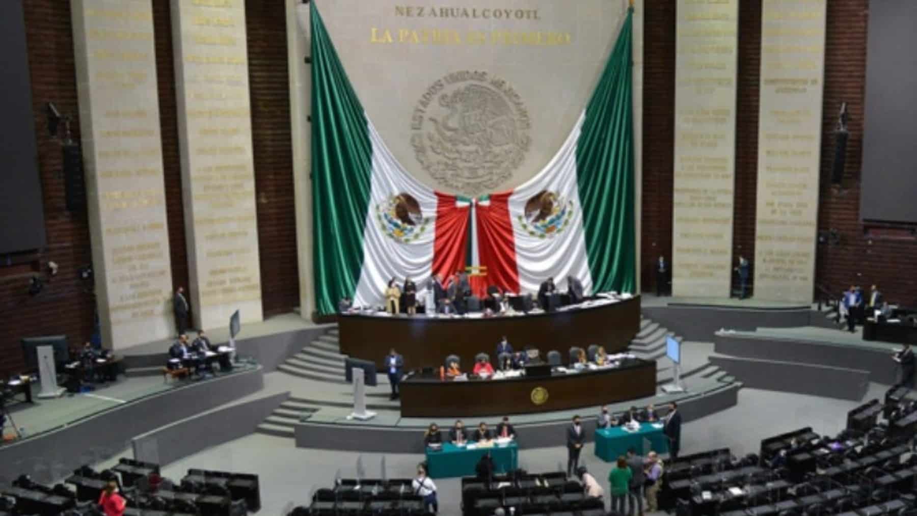 Reforma contra el nepotismo es aplazada por el Congreso hasta el 2030