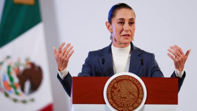 México demandará a fabricantes de armas en EU si declara a cárteles como terroristas 7 México demandará a fabricantes de armas en EU si declara a cárteles como terroristas