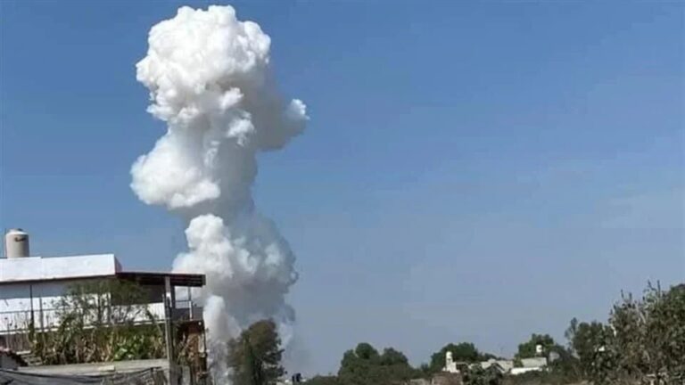 Explosión en polvorines ubicados en Tultepec deja tres personas heridas 10 Explosión en polvorines ubicados en Tultepec deja tres personas heridas