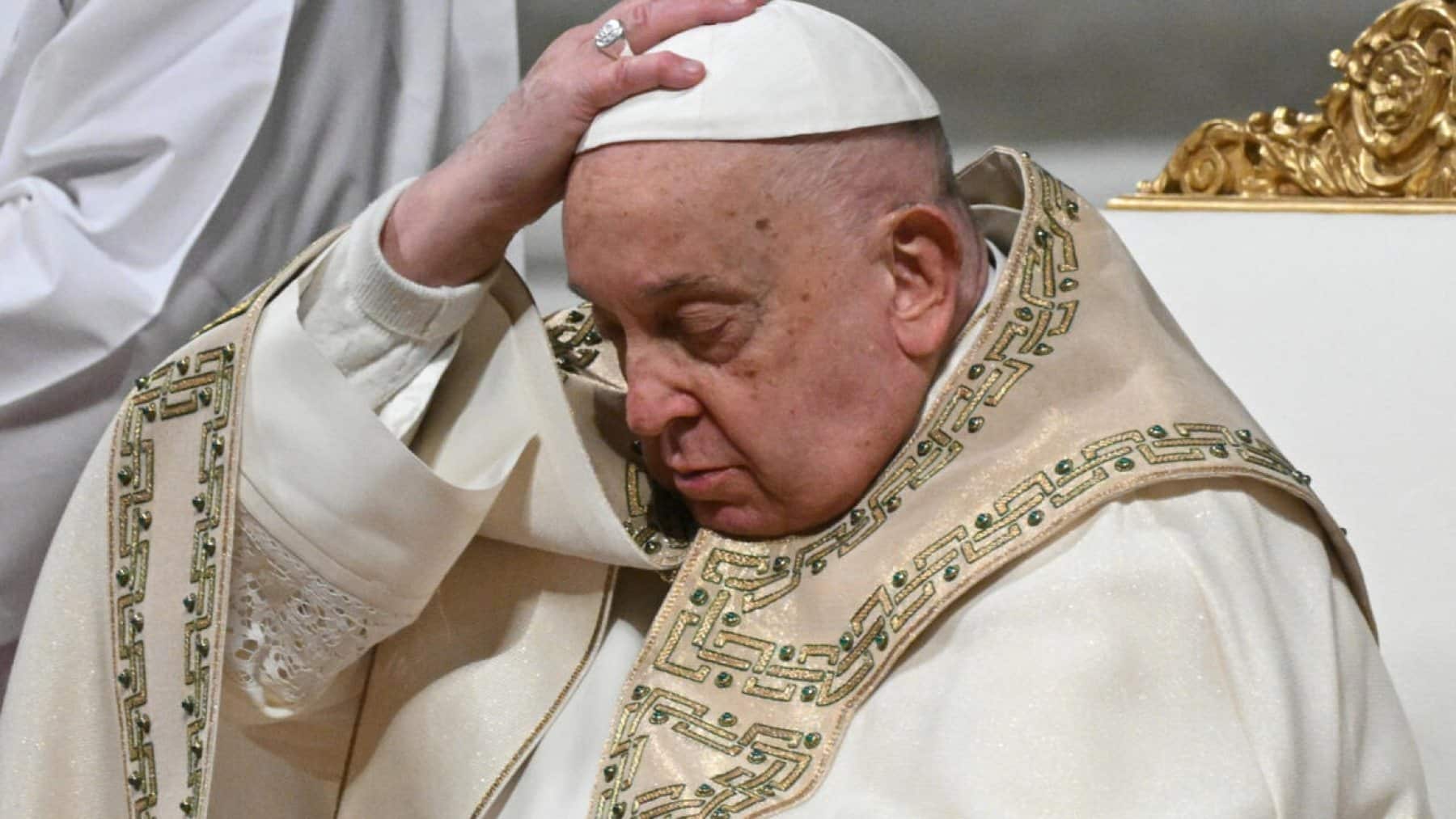 El Vaticano informa que el Papa Francisco está estable y sin nuevas crisis
