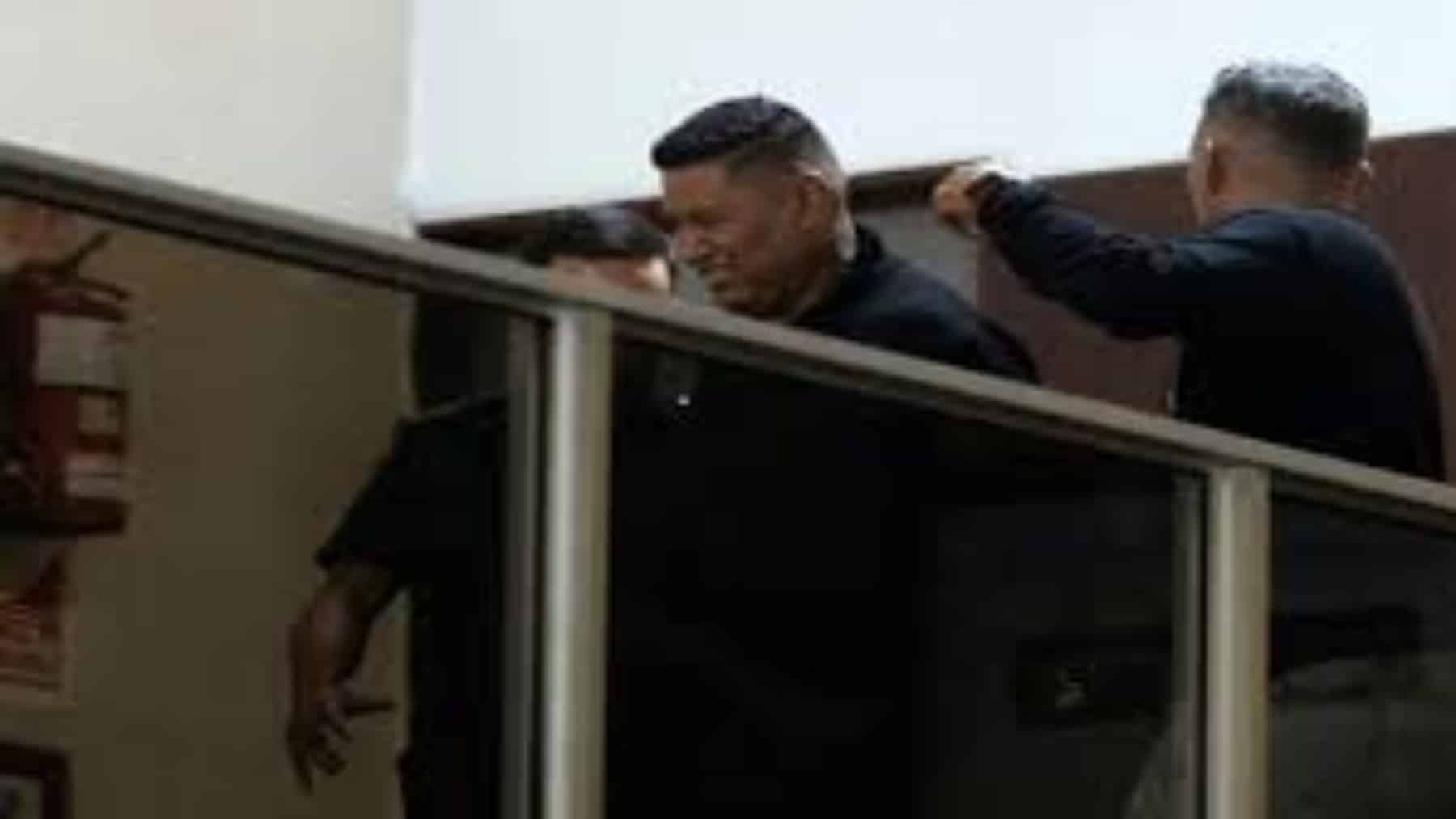 Dictan orden de captura a guardaespaldas de Maradona por dar falso testimonio durante el juicio