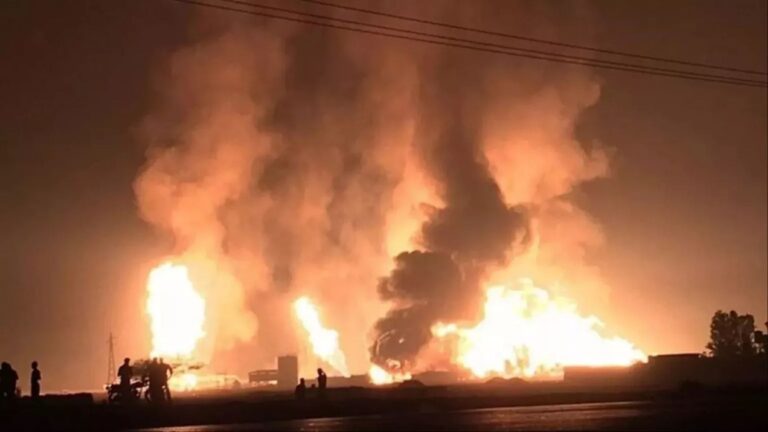 Sorpresiva explosión en Irán y más de 500 heridos en una localidad portuaria 10 Sorpresiva explosión en Irán y más de 500 heridos en una localidad portuaria