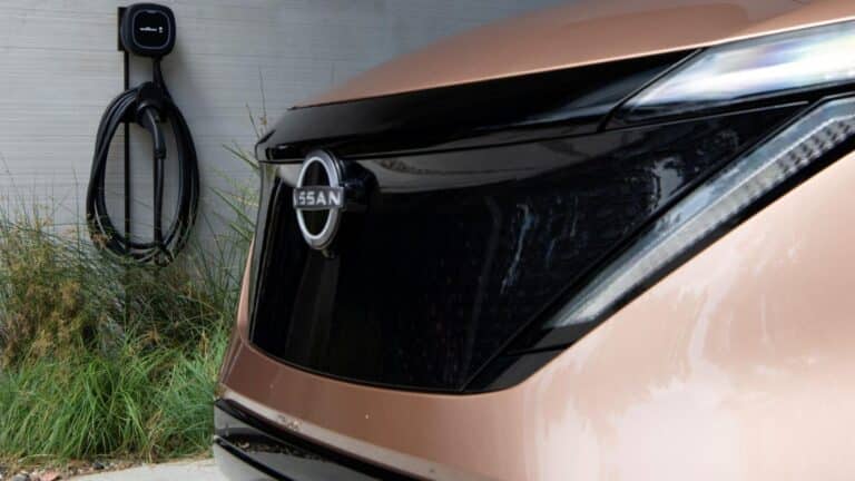 Guía para instalar un cargador de coche eléctrico doméstico: Cómo hacerlo en 4 pasos 5 Guía para instalar un cargador de coche eléctrico doméstico: Cómo hacerlo en 4 pasos