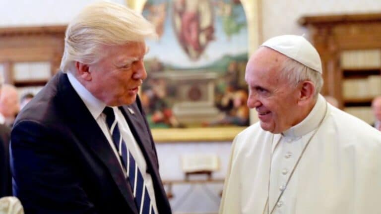 Donald Trump viajará a Roma para el funeral del Papa Francisco 4 Donald Trump viajará a Roma para el funeral del Papa Francisco