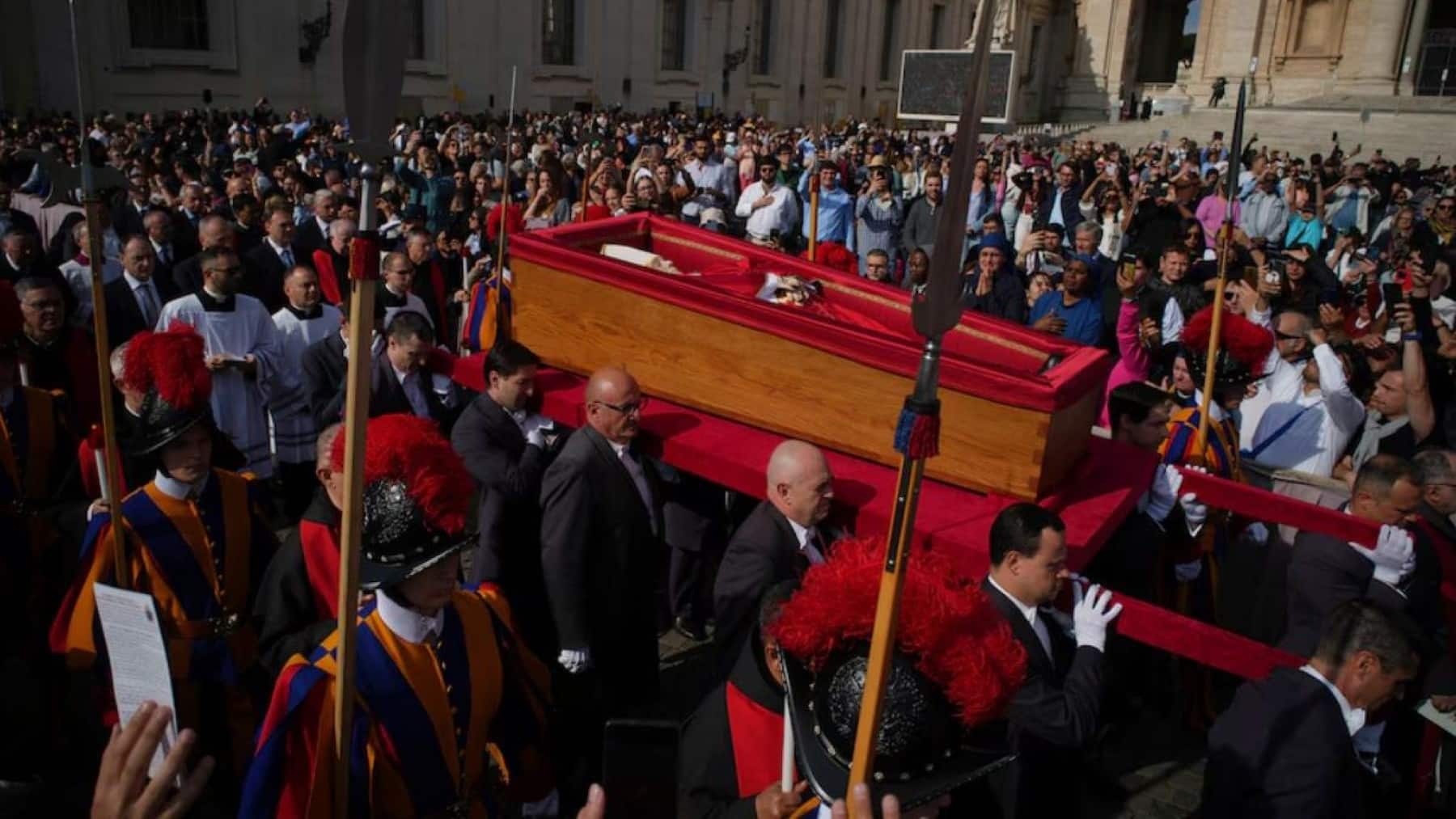 La Homilía del Cardenal Giovanni Battista Re en el último adiós al Papa Francisco