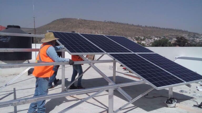 Cómo solicitar paneles solares a la CFE en 2025: Guía rápida con todas las claves 5 Cómo solicitar paneles solares a la CFE en 2025: Guía rápida con todas las claves