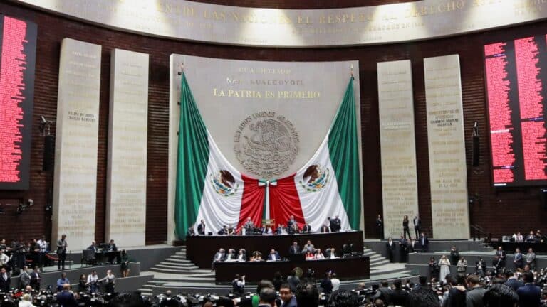Suspenden el tratamiento de la Ley de Telecomunicaciones ante denuncias de "censura" 2 Suspenden el tratamiento de la Ley de Telecomunicaciones ante denuncias de «censura»