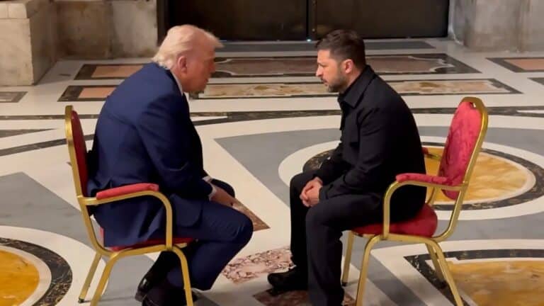 Zelenski aprovecha el funeral del papa Francisco para reunirse con Trump 1 Zelenski aprovecha el funeral del papa Francisco para reunirse con Trump
