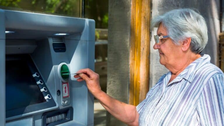 La noticia del siglo para los pensionados: Más de $15,000 para este grupo 7 La noticia del siglo para los pensionados: Más de $15,000 para este grupo