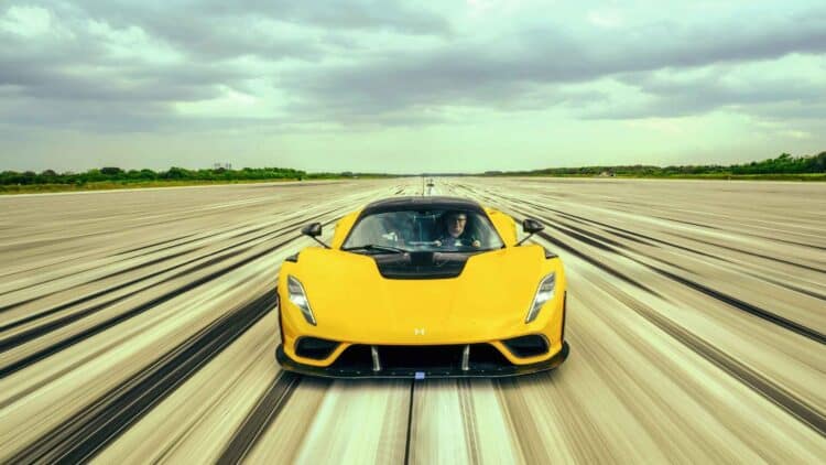 Cohete coche carreras