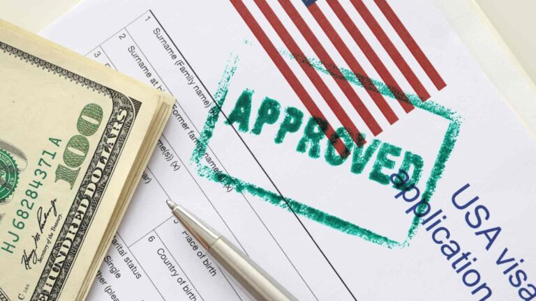 Cómo solicitar una visa E-1 de Estados Unidos: Guía completa para el trámite en 2025 9 Cómo solicitar una visa E-1 de Estados Unidos: Guía completa para el trámite en 2025
