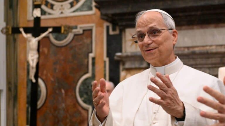 Para León XIV, el momento actual pide diálogo y la unión entre religiones 7 Para León XIV, el momento actual pide diálogo y la unión entre religiones