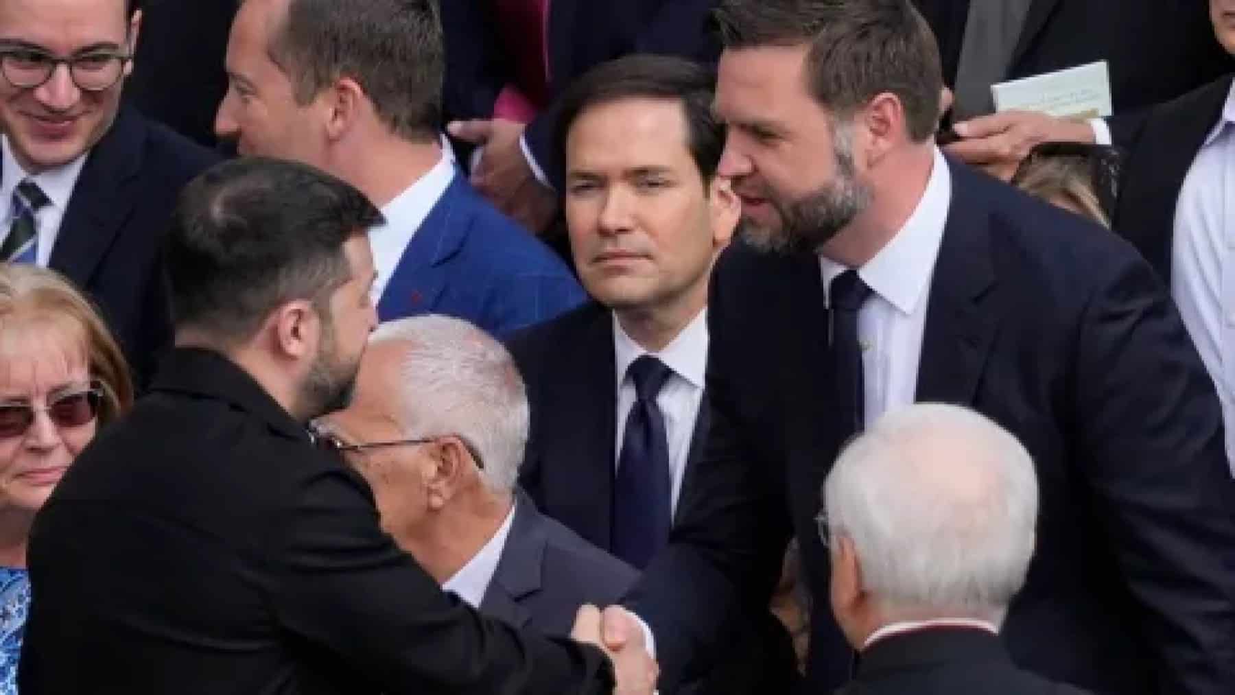 Encuentro entre el mandatario ucraniano y el vicepresidente estadounidense JD Vance
