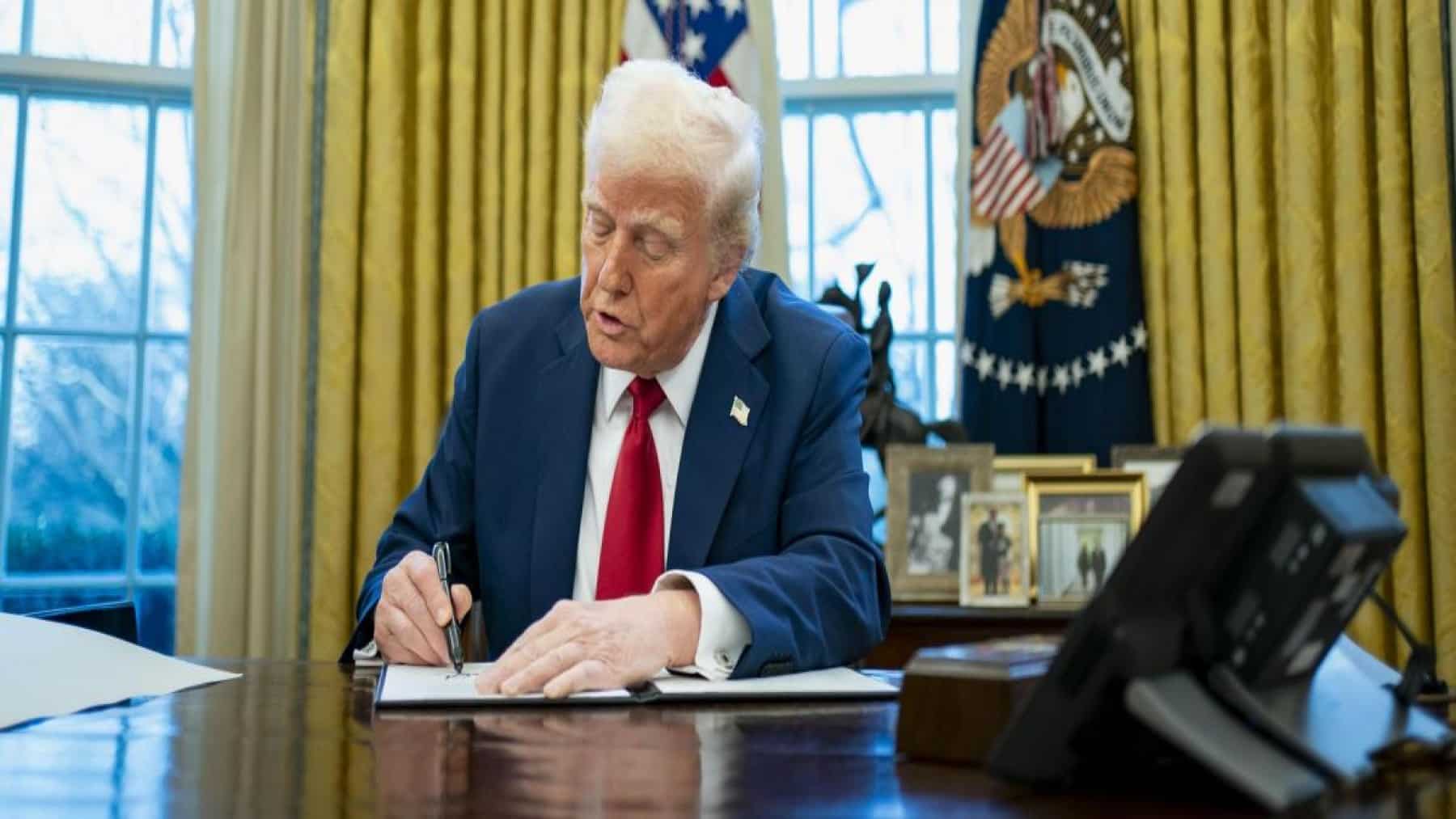 Juez de Estados Unidos pone freno a los aranceles de Trump para los productos exportados