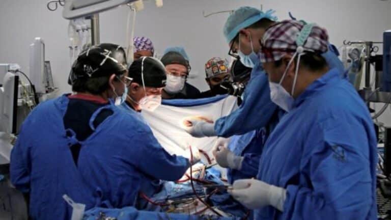 Resultó exitoso primer trasplante pediátrico de corazón en Hospital del IMSS 8 Resultó exitoso primer trasplante pediátrico de corazón en Hospital del IMSS