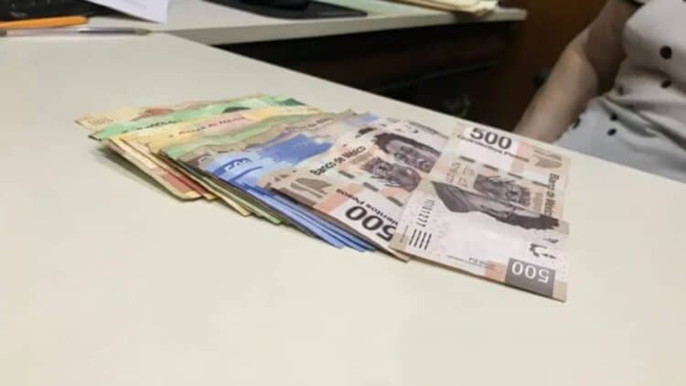 SAT vigila depósitos en efectivo