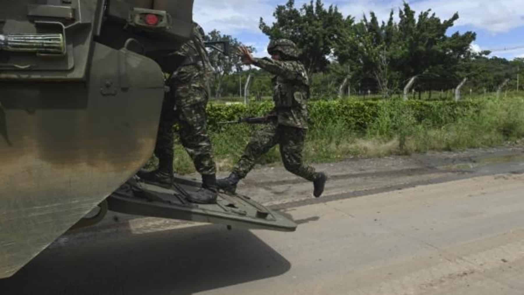 Jefe de la disidencia de las FARC es abatido en medio de una escalada de violencia en Colombia