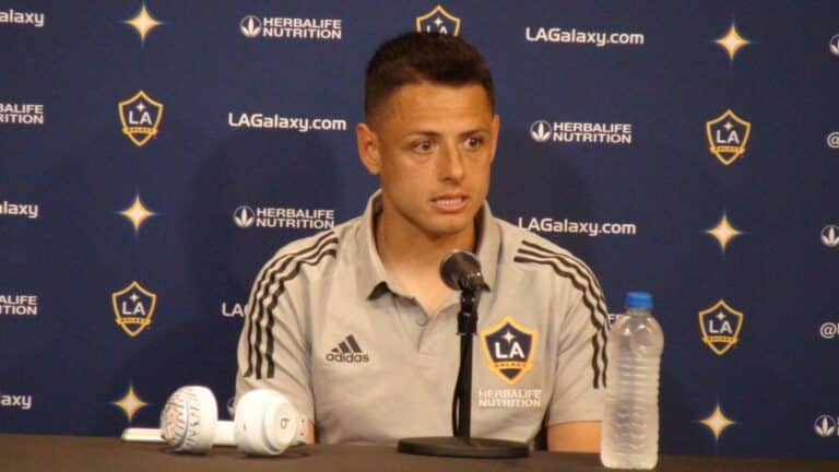 Chicharito Hernández se disculpa por la polémica ocasionada tras sus comentarios sobre las mujeres 4 Chicharito Hernández se disculpa por la polémica ocasionada tras sus comentarios sobre las mujeres
