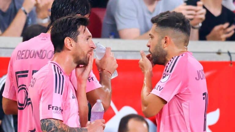 Messi y Alba podrían tener sanciones por no jugar el All-Star Game 2025 8 Messi y Alba podrían tener sanciones por no jugar el All-Star Game 2025