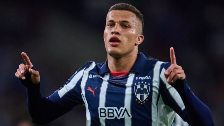 La oferta de Palmeiras por Nelson Deossa podría alejarlo de Rayados