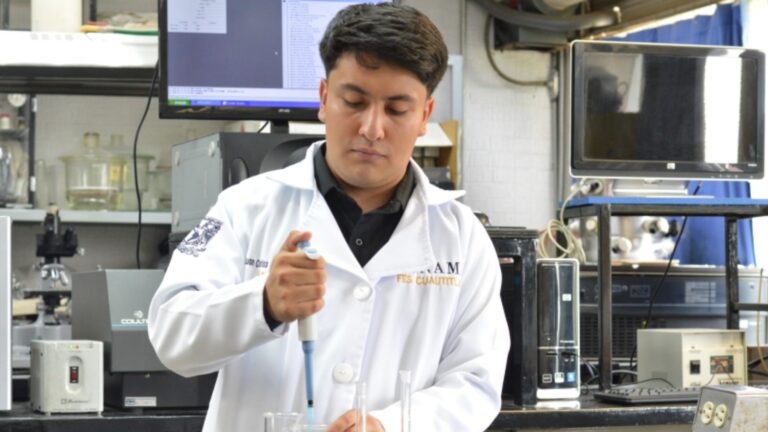 Estudiante de maestría en tecnología farmacéutica gana premio a la innovación cosmética 2025 3 Estudiante de maestría en tecnología farmacéutica gana premio a la innovación cosmética 2025