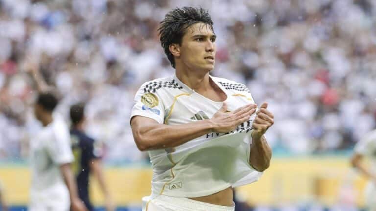 Real Madrid le ganó 1-0 a la Juventus y pasó a cuartos de final del Mundial de clubes 9 Real Madrid le ganó 1-0 a la Juventus y pasó a cuartos de final del Mundial de clubes