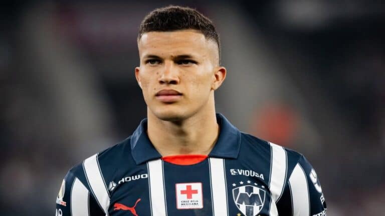 Deossa se aleja de Rayados: Betis realizó una segunda oferta por el jugador