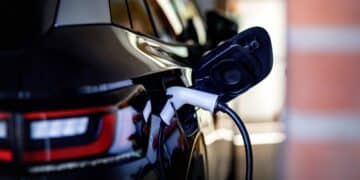 Cargador de coche eléctrico foto
