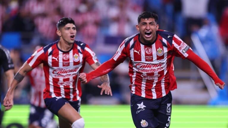 Chivas eliminó a Charlotte en una dramática tanda de penaltis y se mantiene en la Leagues Cup 1 Chivas eliminó a Charlotte en una dramática tanda de penaltis y se mantiene en la Leagues Cup