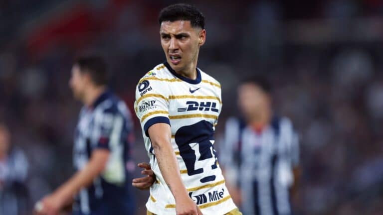 Pumas le daría salida a Leo Suárez, quien podría migrar hacía un equipo argentino 9 Pumas le daría salida a Leo Suárez, quien podría migrar hacía un equipo argentino