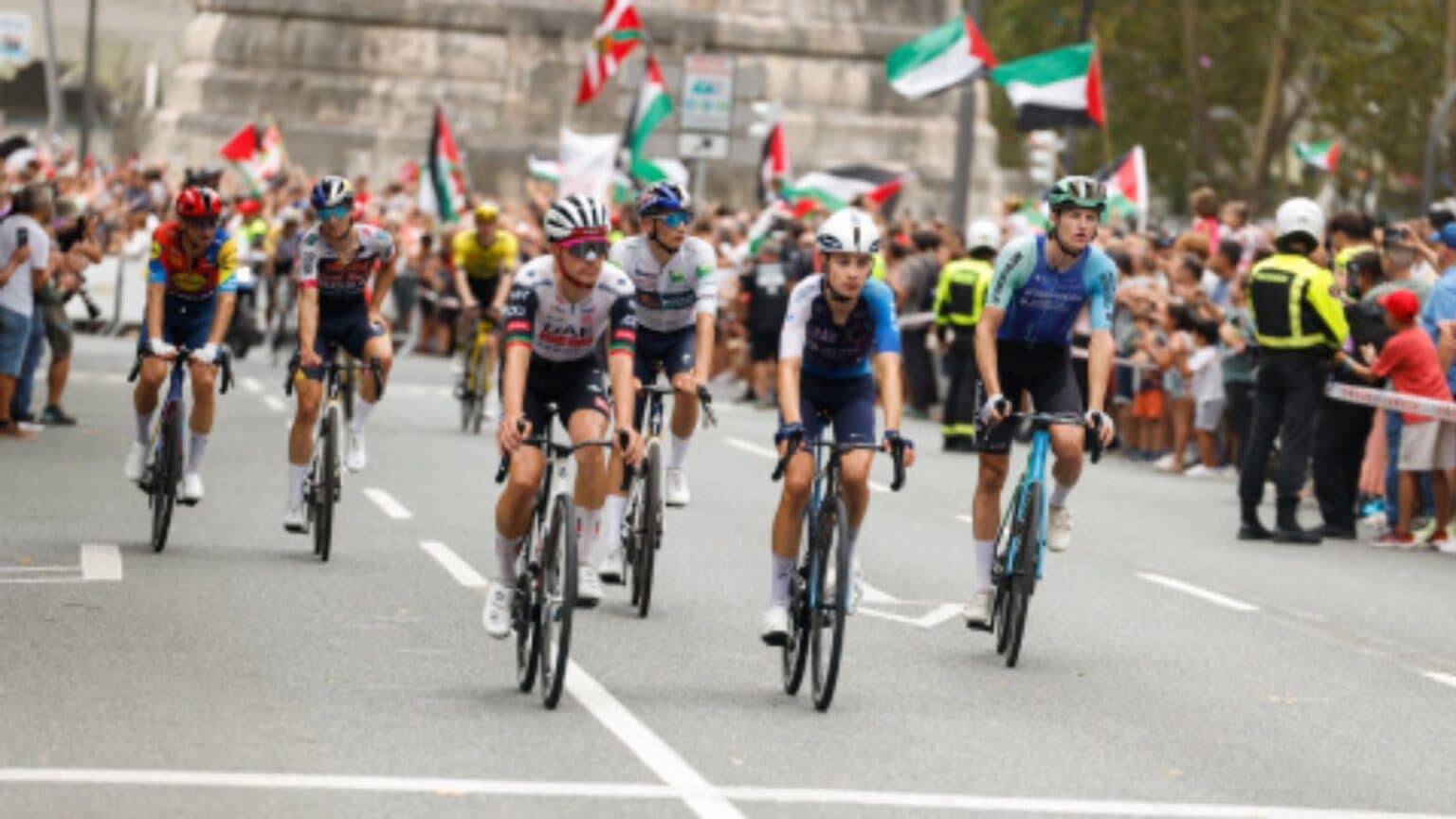 Nuevas protestas contra el genocidio de Israel en Gaza interrumpen La ...