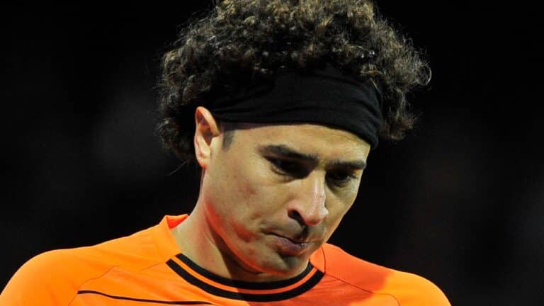Guillermo "Memo" Ochoa es el nuevo portero del Limasol 3 Guillermo «Memo» Ochoa es el nuevo portero del Limasol