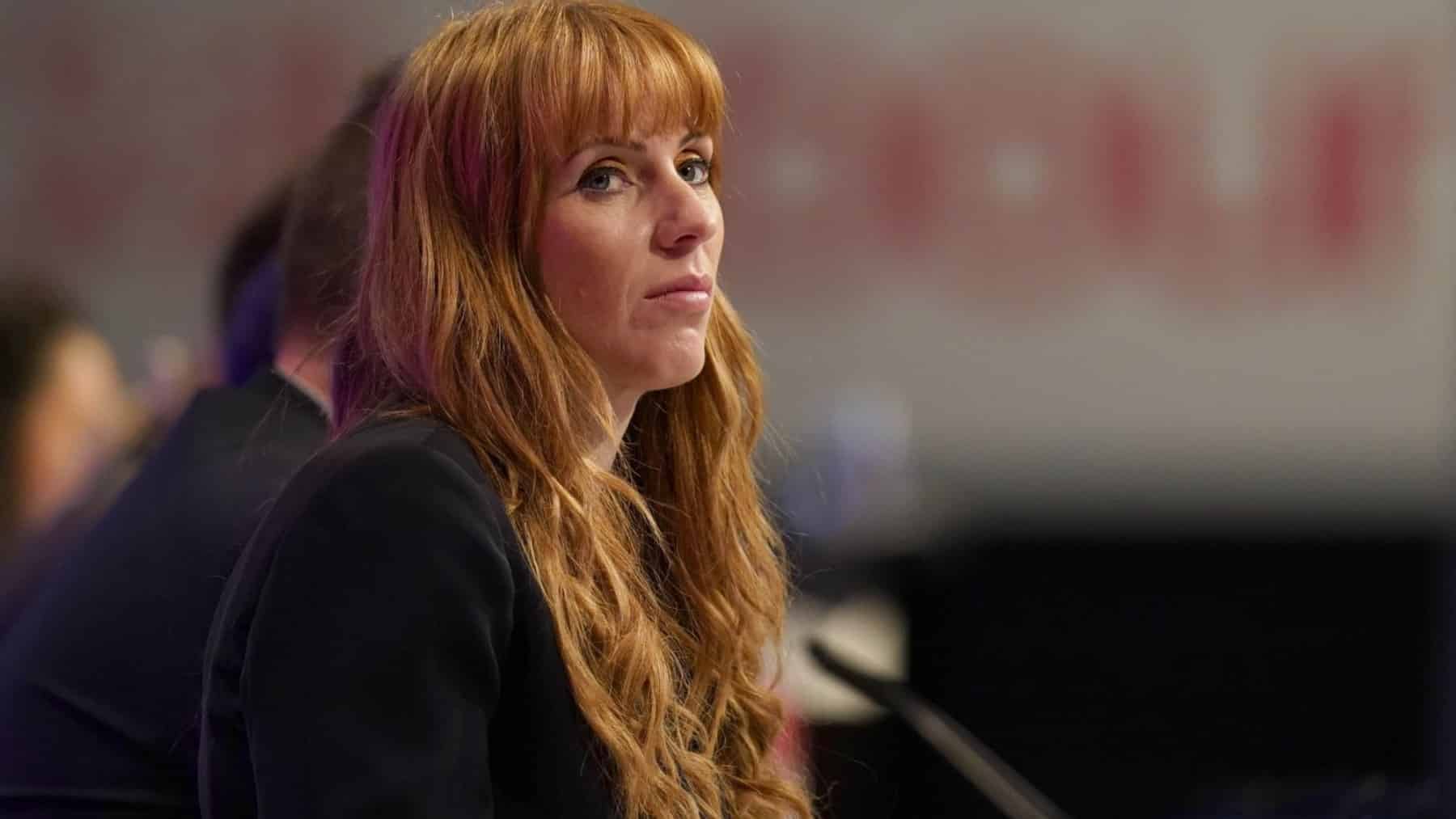 Gobierno de Reino Unido se reorganiza tras renuncia de la viceprimera ministra Angela Rayner