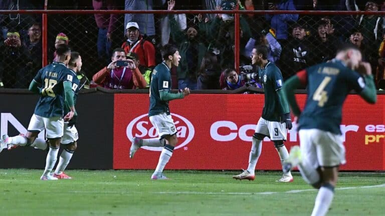 Eliminatorias Sudamericanas: Bolivia sorprende y consigue el repechaje; Perú queda penúltimo 7 Eliminatorias Sudamericanas: Bolivia sorprende y consigue el repechaje; Perú queda penúltimo