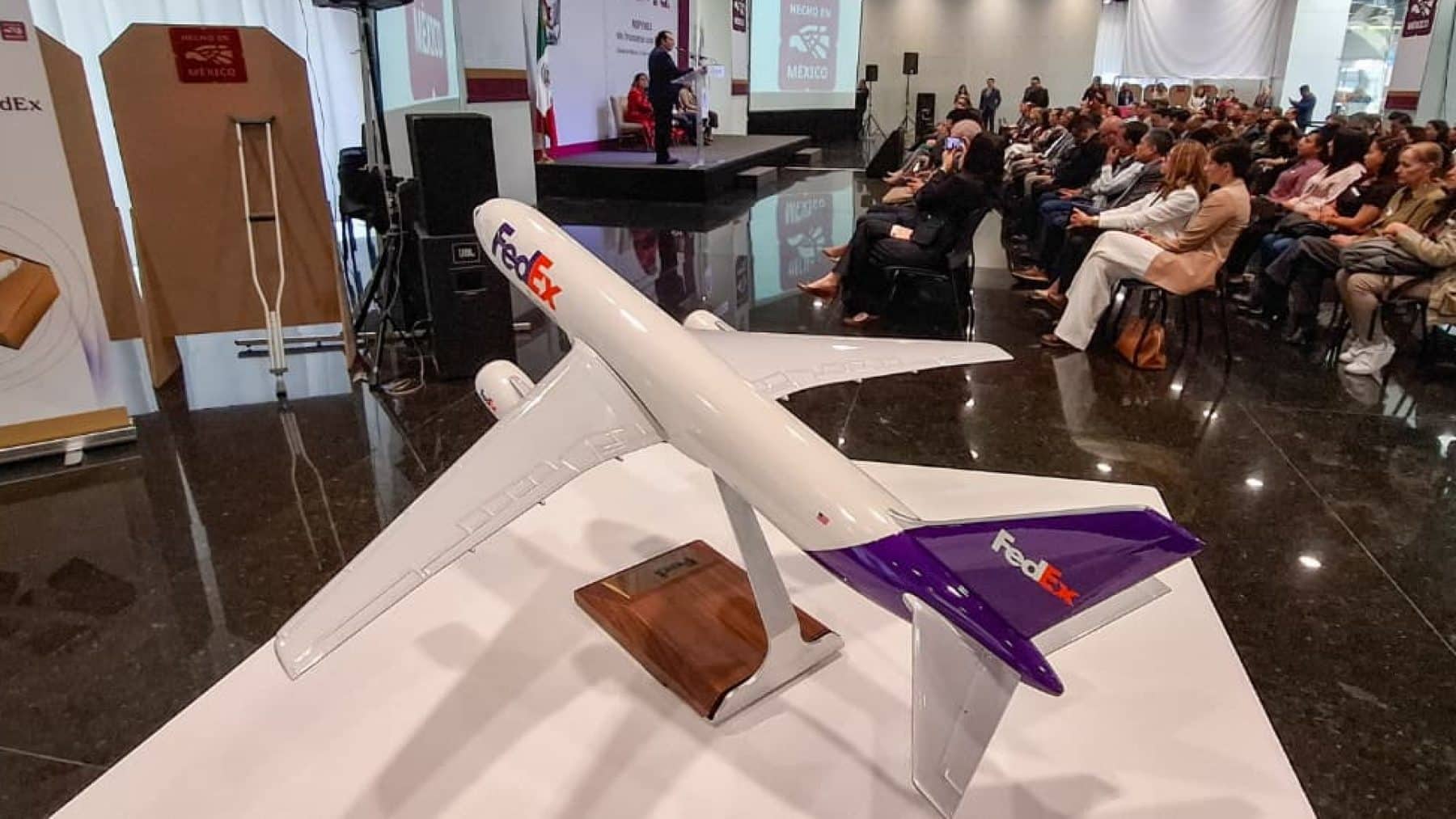 FedEx y Secretaría de Economía firman convenio que impulsa a las Mipymes