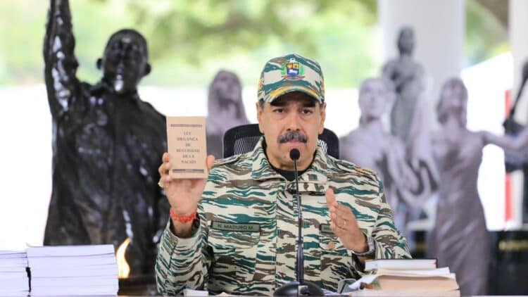Venezuela despliega su poderío militar terrestre, aéreo, naval y de misiles ante tensiones con EEUU 1 Venezuela