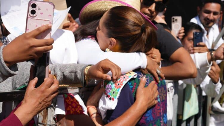 Sheinbaum celebra transformación política