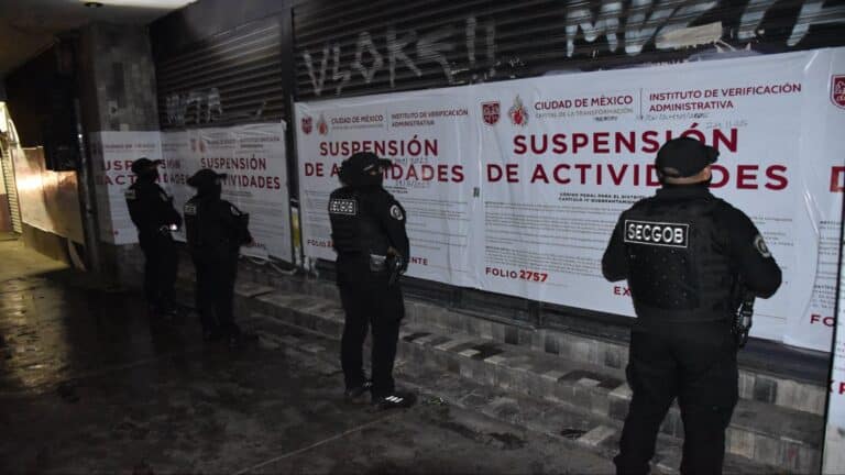 Operativo "La Noche Es de Todos": suspenden y clausuran establecimientos en CDMX 1 Operativo «La Noche Es de Todos»: suspenden y clausuran establecimientos en CDMX