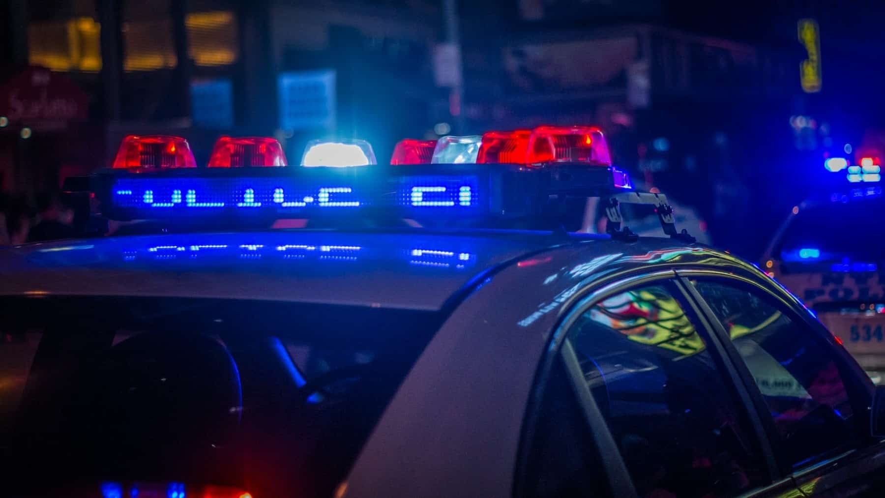 Dos hombres atacaron a tiros una celebración judía en Sídney dejando un saldo de 9 muertos