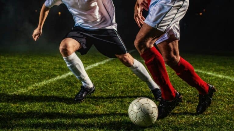 La liga de fútbol estrenó la tecnología fuera de juego semi-automático con un empate 2 La liga de fútbol estrenó la tecnología fuera de juego semi-automático con un empate